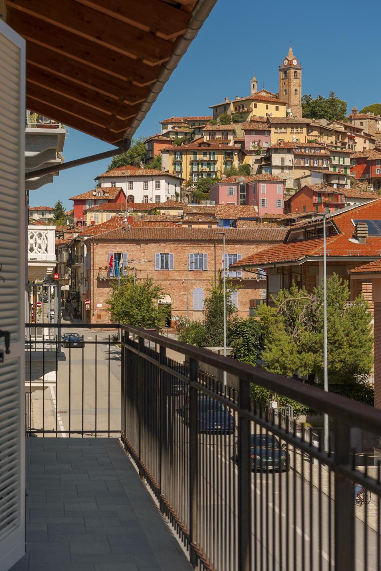 Appartamenti Rocca - Cav La Casa Di Rosa Monforte D'Alba Ngoại thất bức ảnh