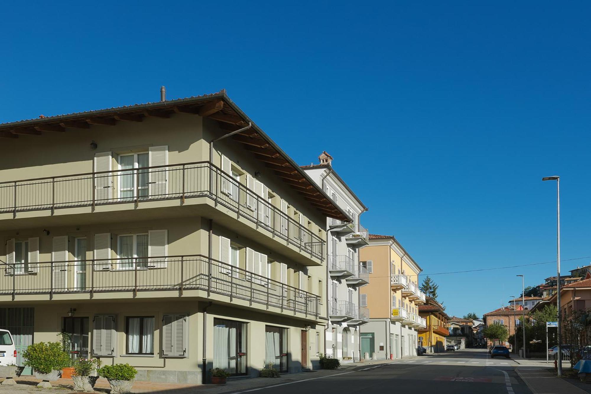 Appartamenti Rocca - Cav La Casa Di Rosa Monforte D'Alba Ngoại thất bức ảnh