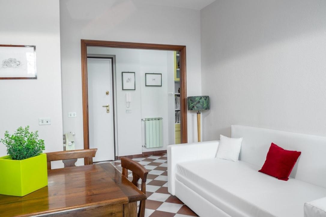 Appartamenti Rocca - Cav La Casa Di Rosa Monforte D'Alba Ngoại thất bức ảnh