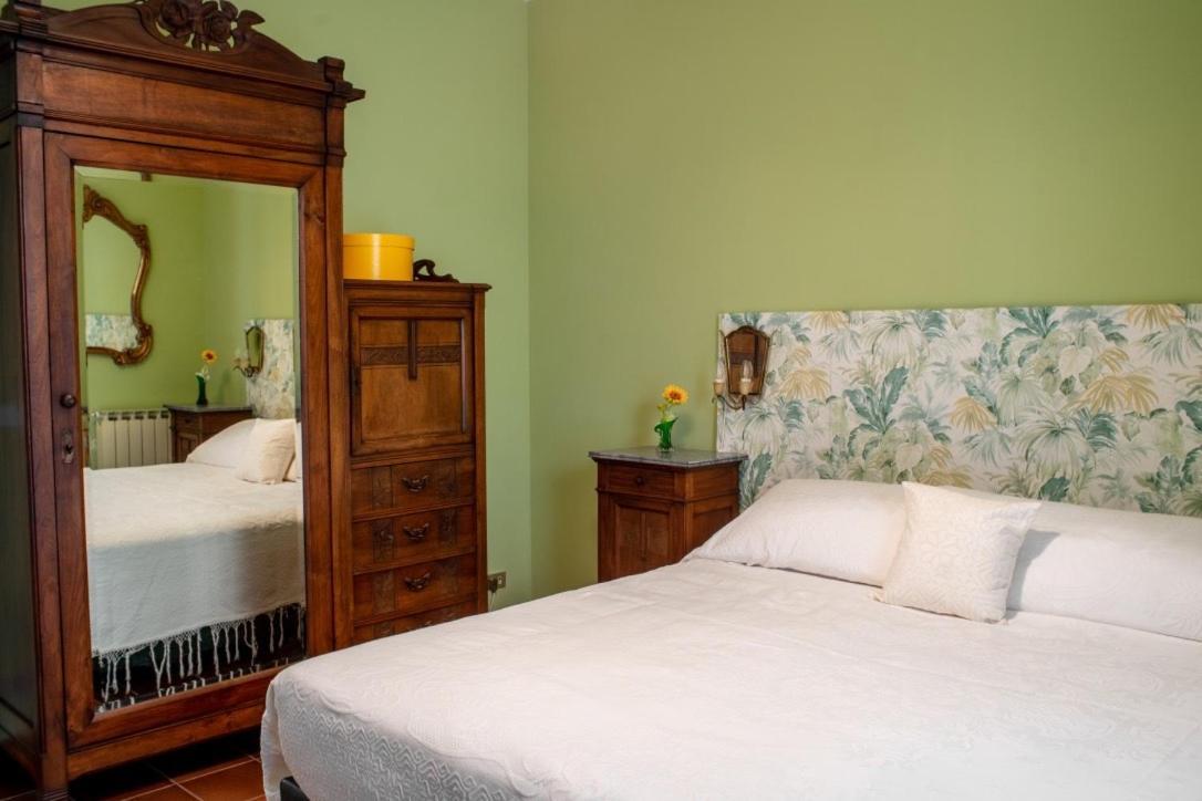 Appartamenti Rocca - Cav La Casa Di Rosa Monforte D'Alba Ngoại thất bức ảnh