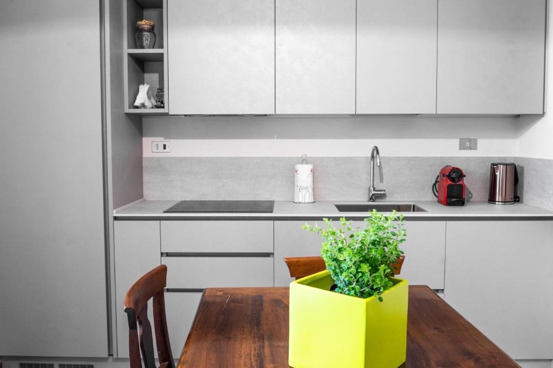 Appartamenti Rocca - Cav La Casa Di Rosa Monforte D'Alba Ngoại thất bức ảnh